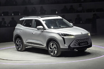 رونمایی از لاماری نئو؛ کراس‌اوور توربوشارژ جدید آرین موتور (+مشخصات فنی)