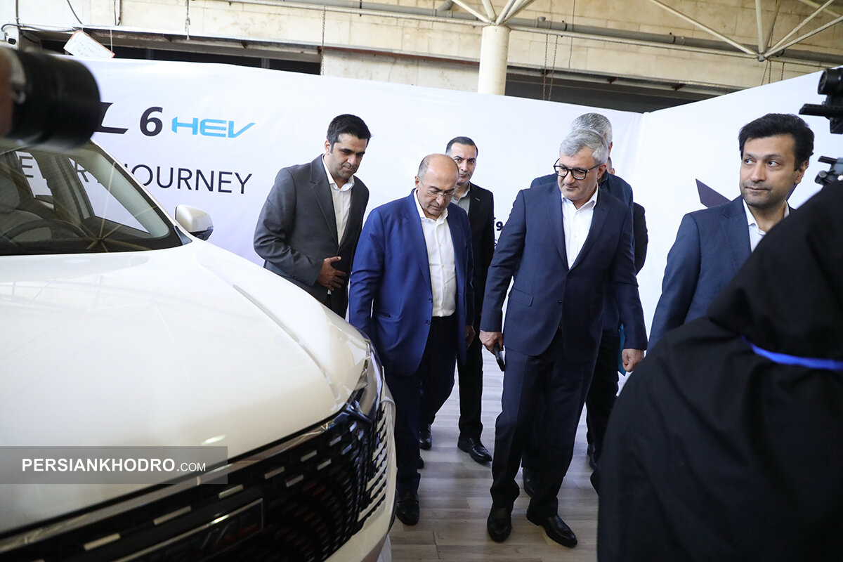 ایران خودرو: فعلا خبری از خودرو برقی نیست