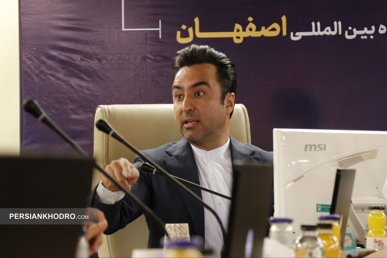 علیرضا عاجزی