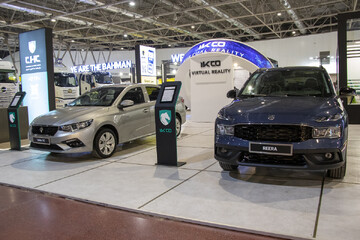 از شور نمایش تا واقعیت بازار؛ روایت تصویری از نمایشگاه خودرو اصفهان ۱۴۰۴