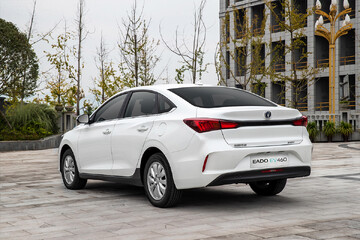 تصاویر رسمی چانگان برقی EADO-EV۴۶۰ منتشر شد / آغاز فروش فوری با تحویل ۳۰ روزه