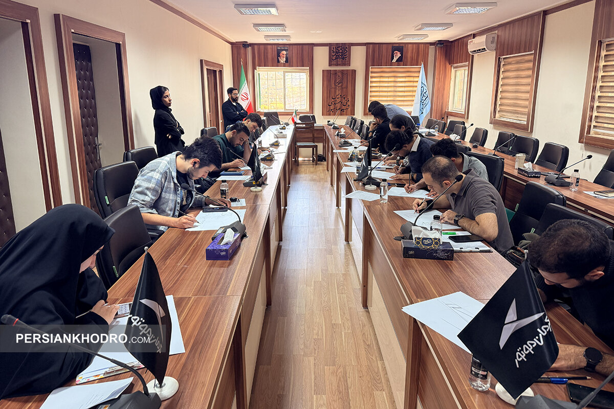 مرحله منتورینگ و آموزش برگزیدگان مرحله اول مسابقه طراحی مفهومی وسایل نقلیه عمودپرواز-آبان 1404