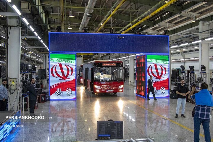 مراسم افتتاح خط تولید اتوبوس شهری زامیاد-آبان 1404