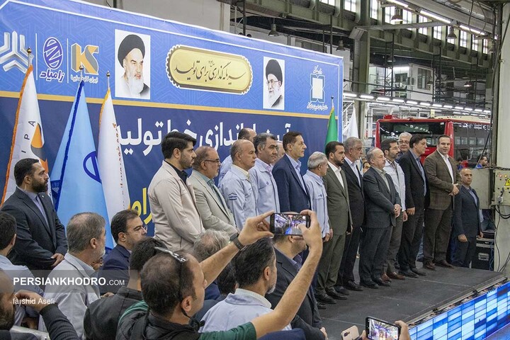 مراسم افتتاح خط تولید اتوبوس شهری زامیاد-آبان 1404