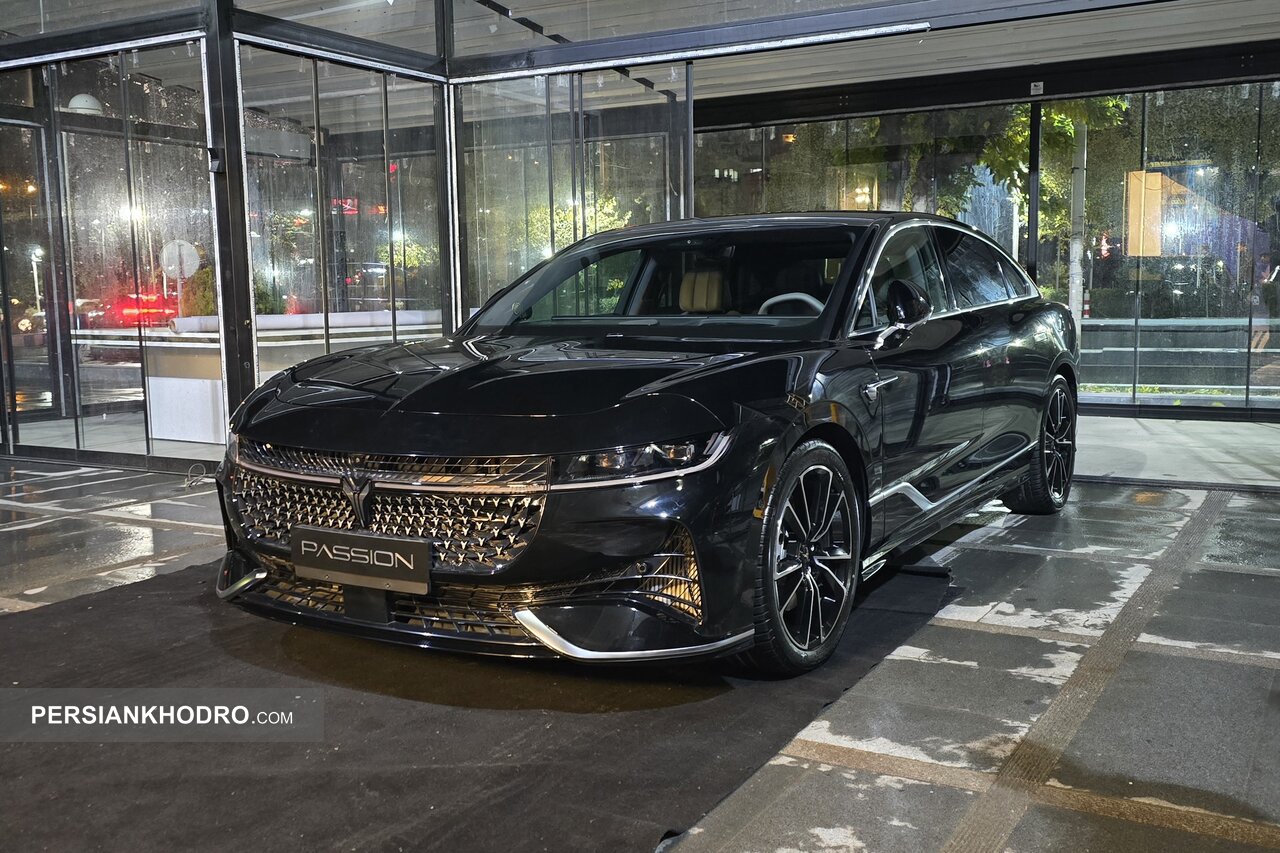 وویا پشن در ایران رونمایی شد؛ هیبریدی لوکس با ۵۲۳ اسب بخار! (+مشخصات فنی)