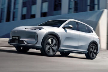 معرفی جیلی EX5؛ خودرویی با فرمان‌پذیری ۹۰ درجه‌ای هر چهار چرخ! +فیلم