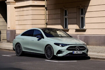 معرفی مرسدس‌بنز CLA ۲۲۰ مدل ۲۰۲۶ با پیشرانه جیلی!