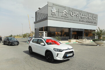 سیتروئن C۳-XR بالاخره به خیابان رسید! تحویل رسمی از کاشان کلید خورد (+عکس)