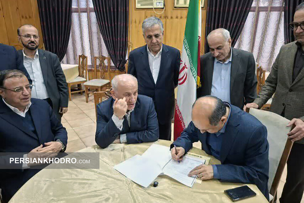 امضای تفاهم‌نامه تردد خودروهای پلاک مناطق آزاد میان استان‌های گیلان و مازندران -بهمن1404