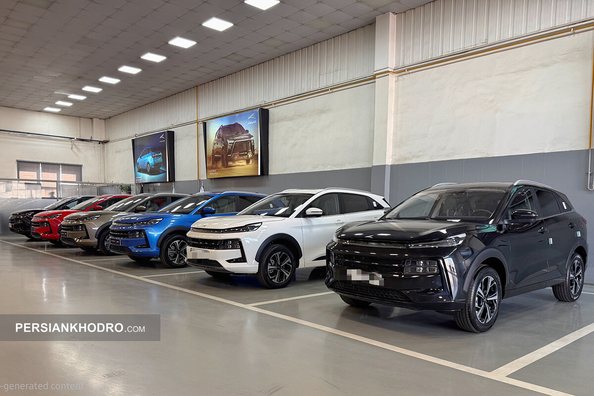 SR6 به خیابان رسید / آغاز تحویل رسمی جدیدترین شاسی‌بلند کرمان موتور (+عکس)