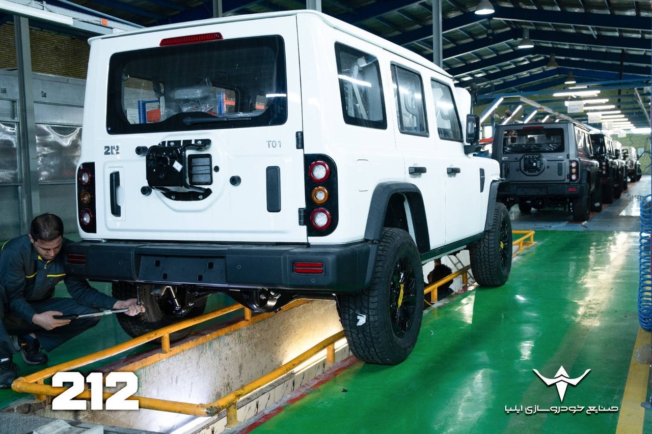 خط تولید خودرو 212