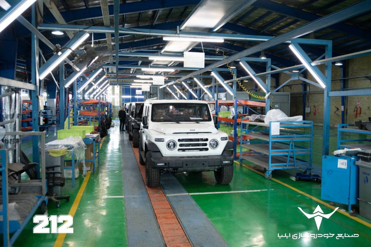 خط تولید خودرو 212
