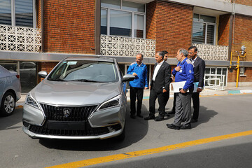 حضور مدیرعامل یک بانک در ۶ شرکت ایران خودرو، سایپا، گروه بهمن، کرمان موتور، مدیران خودرو و کروز (+تصاویر)