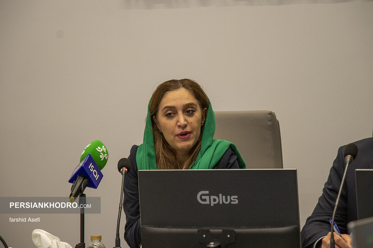آزاده انتطاری