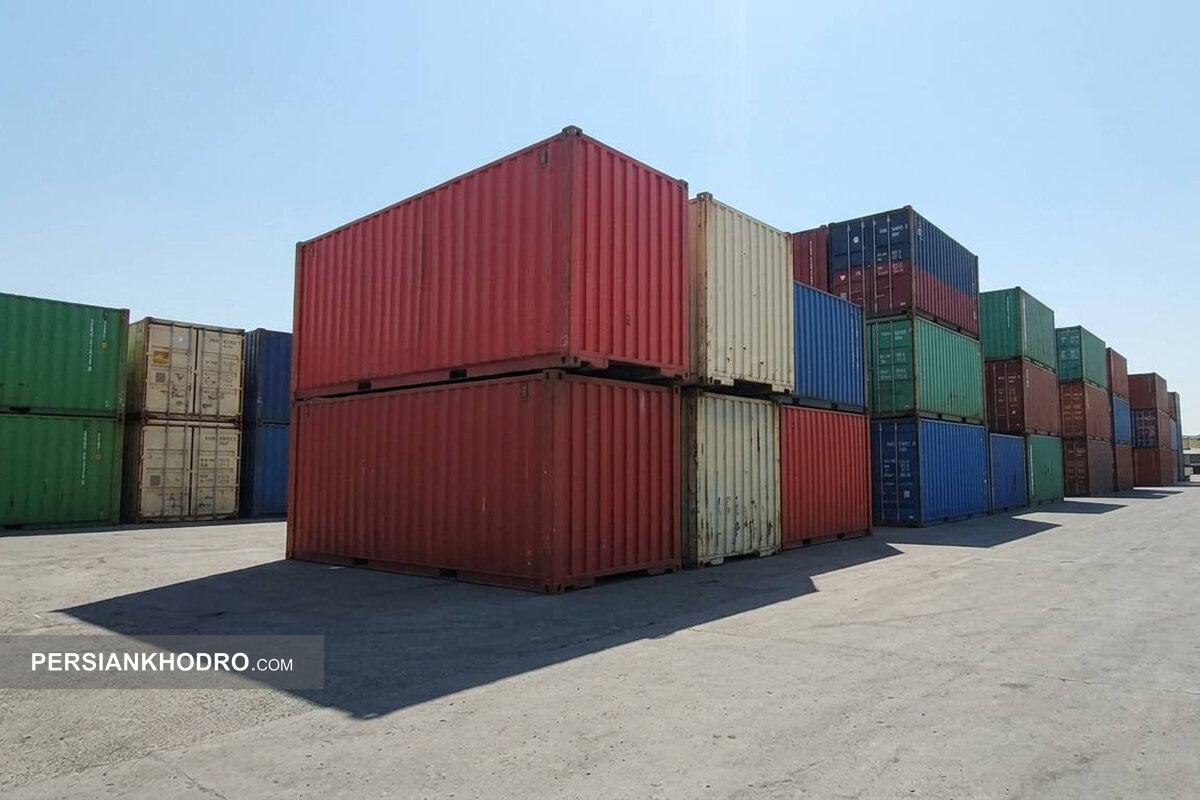 قطعات نیسان ترا در کانتینر