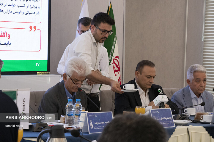 نشست خبری انجمن تخصصی صنایع همگن نیرومحرکه و قطعه سازان خودرو کشور