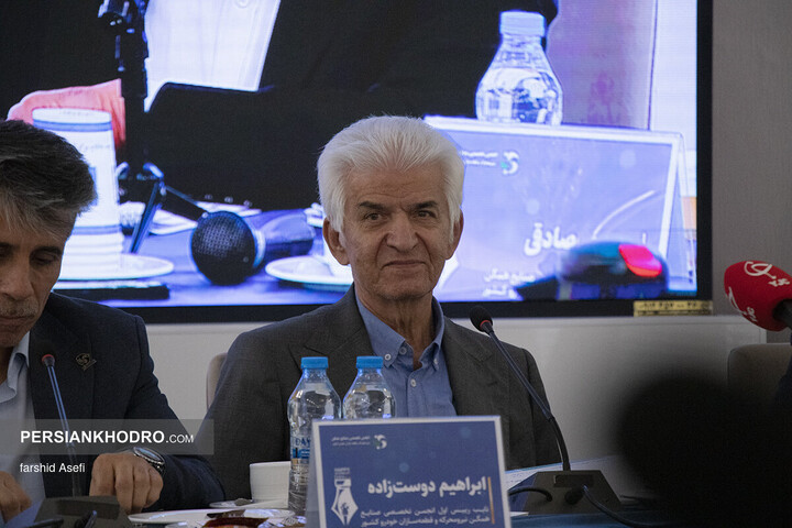 محمدرضا نجفی‌منش رئیس هیات مدیره انجمن تخصصی صنایع همگن نیرومحرکه و قطعه سازان خودرو کشور