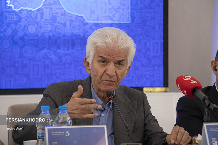 محمدرضا نجفی‌منش رئیس هیات مدیره انجمن تخصصی صنایع همگن نیرومحرکه و قطعه سازان خودرو کشور
