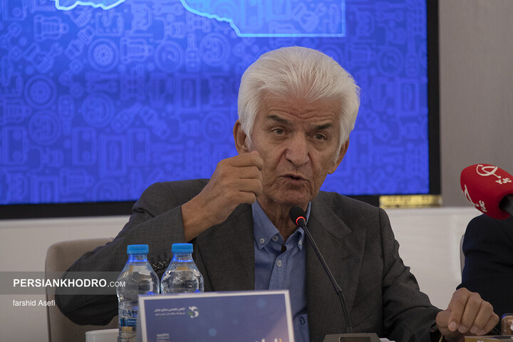 محمدرضا نجفی‌منش رئیس هیات مدیره انجمن تخصصی صنایع همگن نیرومحرکه و قطعه سازان خودرو کشور