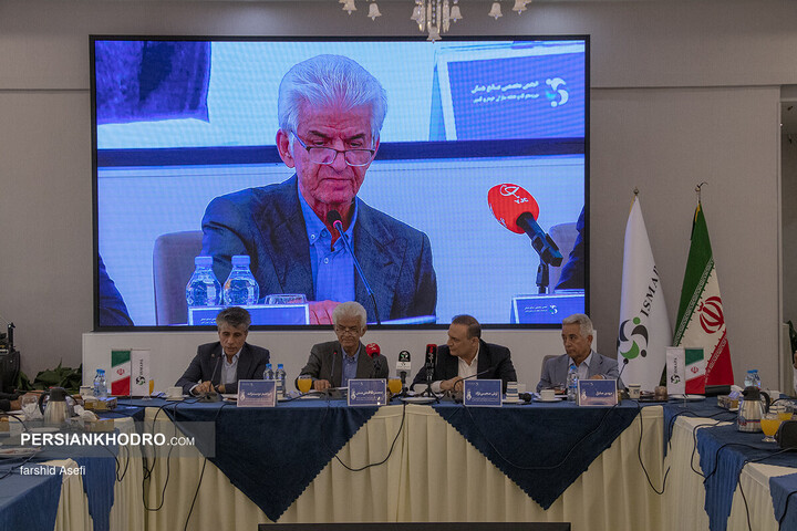 نشست خبری انجمن تخصصی صنایع همگن نیرومحرکه و قطعه سازان خودرو کشور