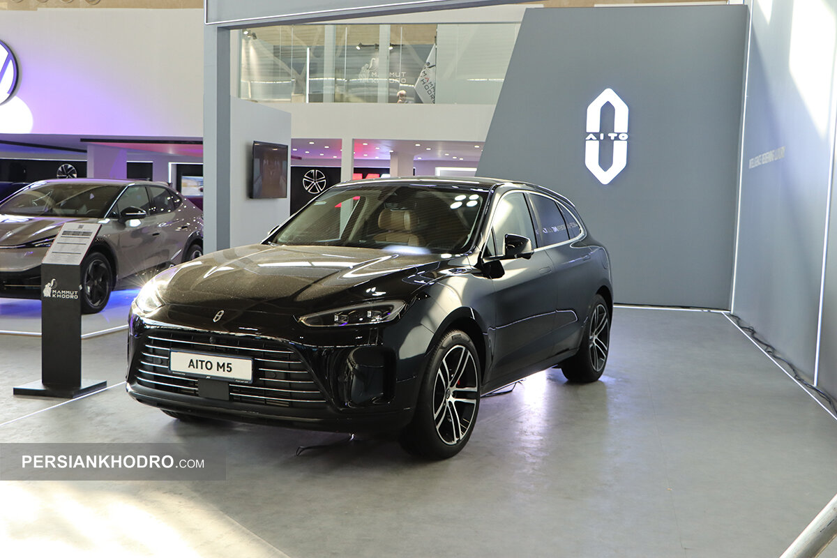 AITO M5