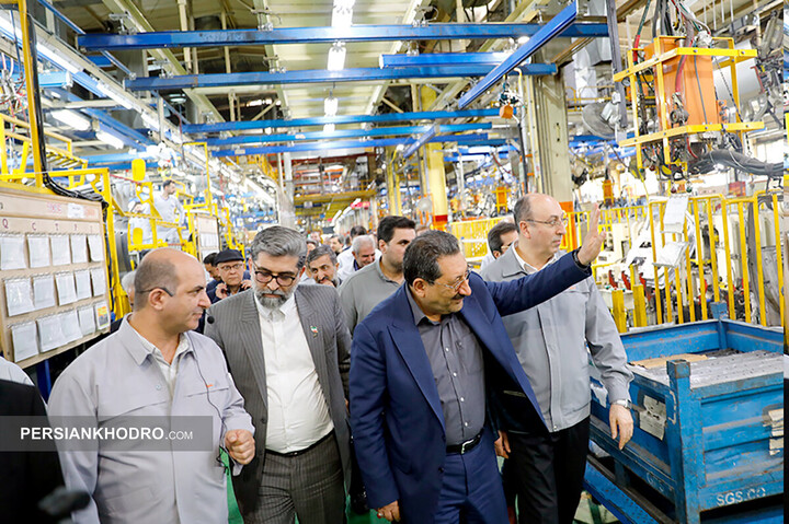 بازدید وزیر صنعت از خطوط تولید سایپا