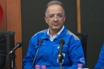 مدیرعامل ایران‌خودرو: «چراغ تولید» را در سخت‌ترین روزها روشن نگه داشتیم