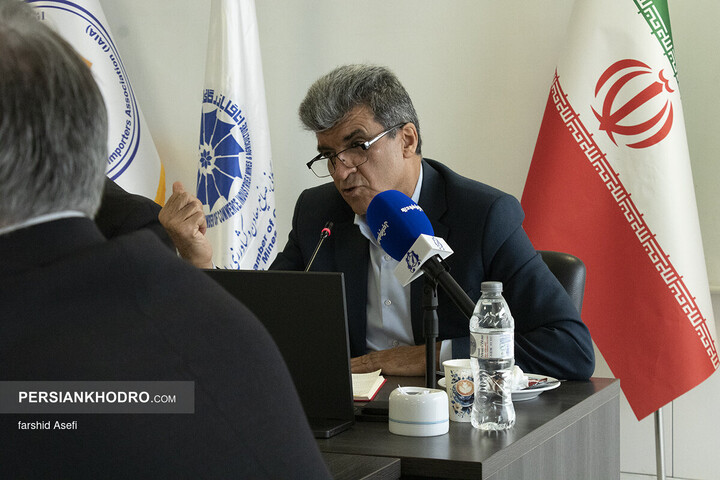 ناصر اسفنجی عضو هیات مدیره انجمن واردکنندگان خودرو