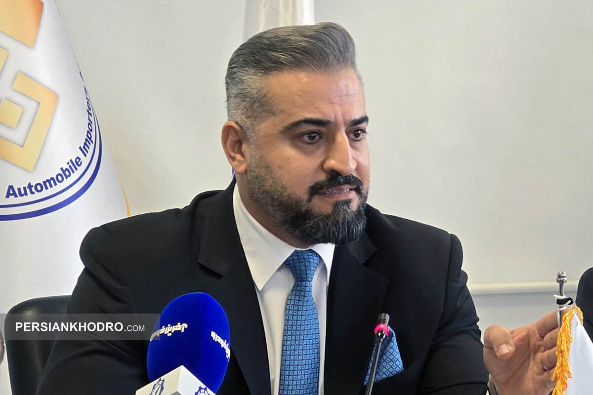 مرشد سلوک: ممنوعیت واردات خودرو، تکرار اشتباه سال ۹۷ است
