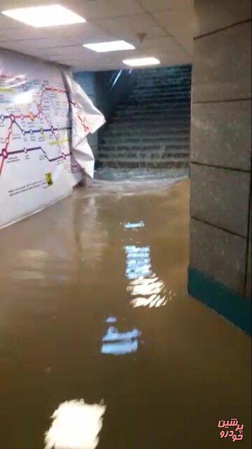 ورود آب به مترو