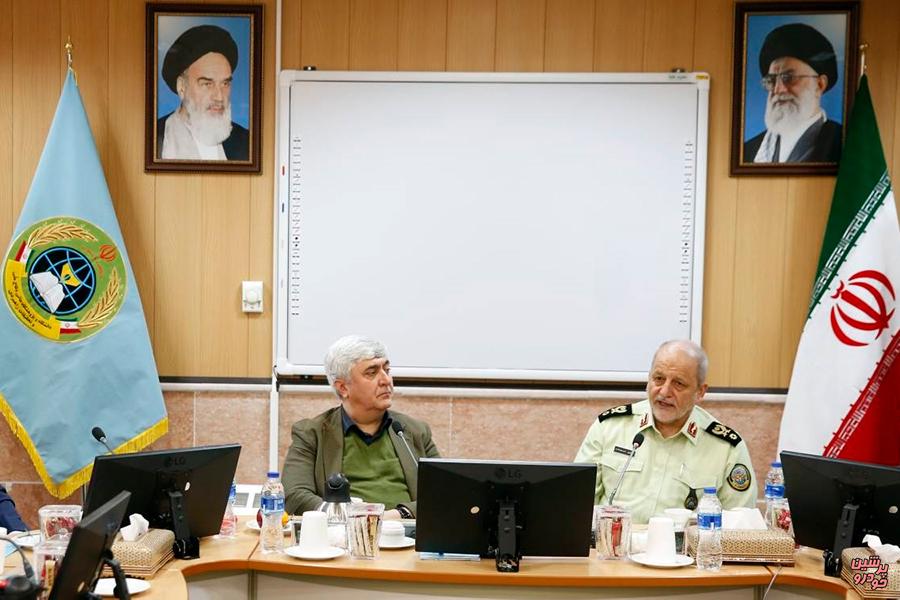 رییس دانشگاه عالی دفاع ملی و مدیرعامل ایران خودرو