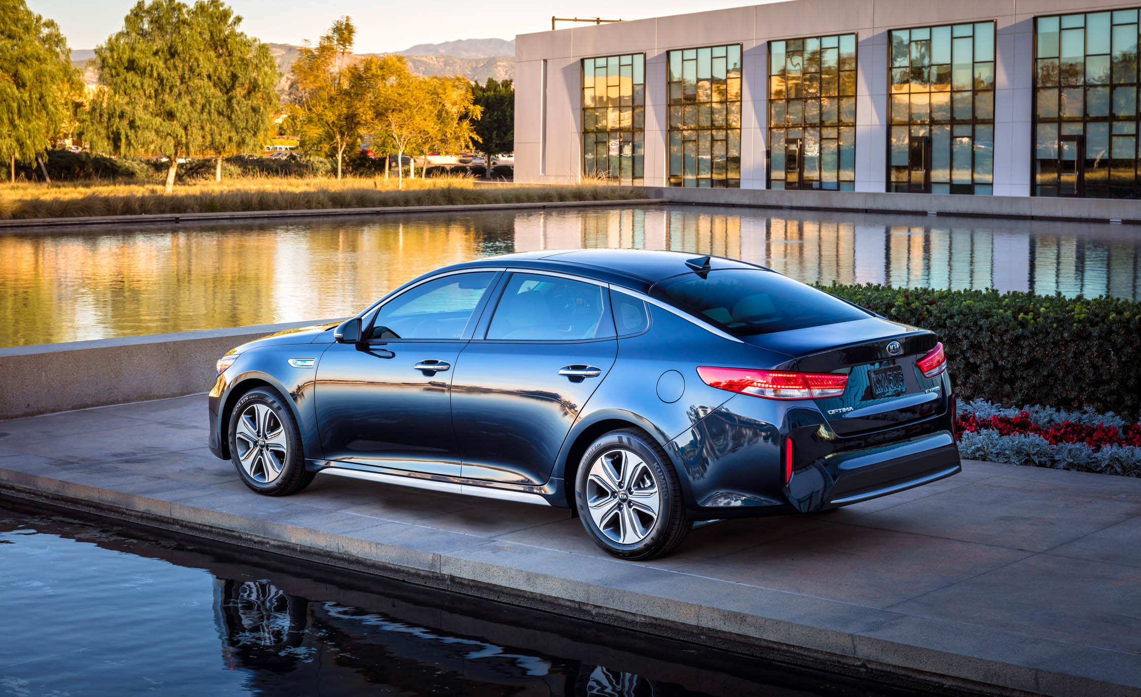 شارژرخودرو