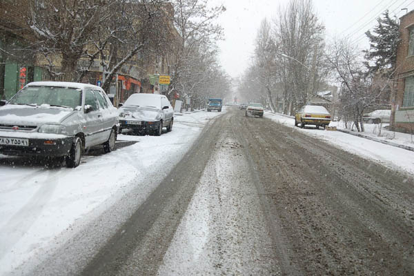 بارش برف‌ در جاده‌های 5 استان