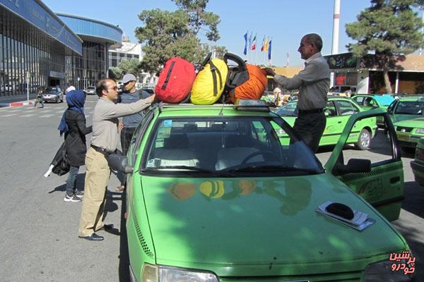 نرخ کرایه تاکسی‌های فرودگاه مهرآباد باید اصلاح شود
