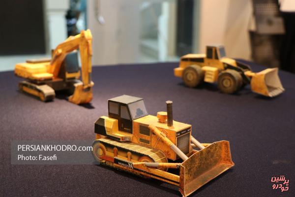 نمایشگاه ماکت های ساختنی خودرو در فرهنگسرای امید