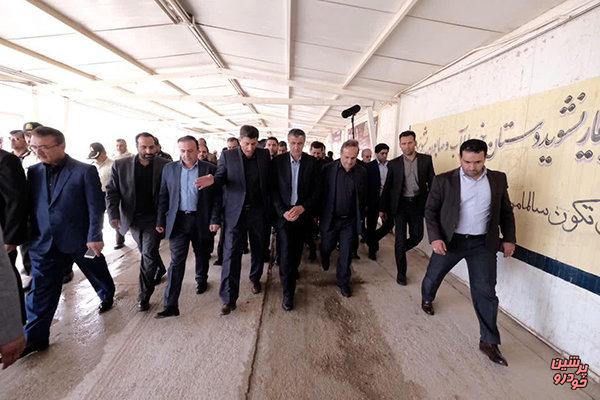 حضور وزیر راه در پایانه مرزی مهران 