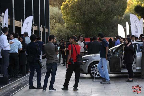 مردم برای ثبت نام در پیش فروش خودرو ریسک می‌کنند