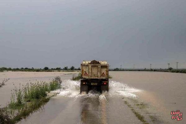 سیلاب جاده ارتباطی اهواز - آبادان را بست
