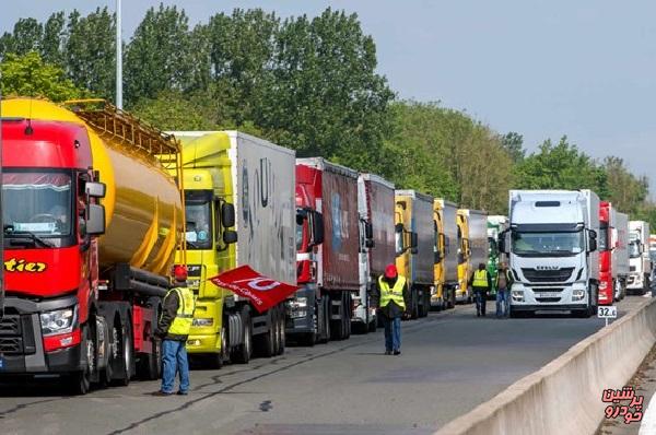 کامیون‌های ترکیه ای متوقف در مرز بازرگان بازگشتند!