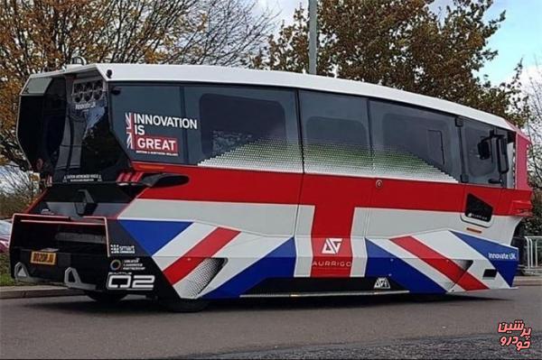 جابه‌جایی مسافران انگلیسی با اتوبوس‌های خودران  