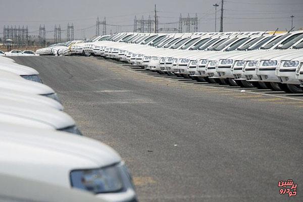تبعات قیمت گذاری دستوری در جامعه ایرانی / صنعت خودروسازی ایران، پول خوار است