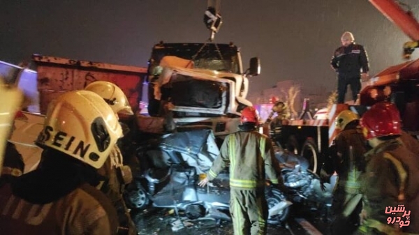 تصادف ١۴ خودرو در اتوبان شیخ فضل الله