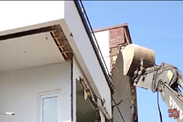 تخریب ساختمان وزارت نیرو در جاده چالوس