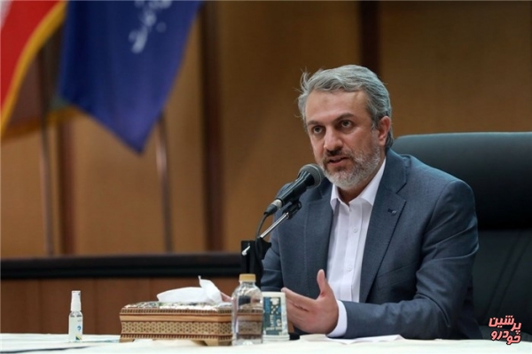  شکایت ۱۷ نماینده از وزیر صمت درباره خودروسازی