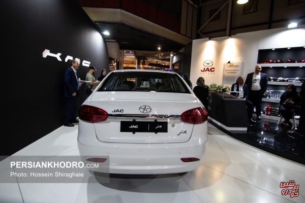 میزبانی اصفهان از 20 شرکت خودروسازی داخلی و خارجی / رونمایی از 6 خودرو جدید در نمایشگاه خودرو اصفهان