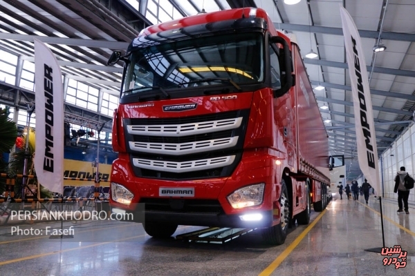 اتوبوس 18 متری در سال جاری و امپاور 460 در سال آینده می آید 