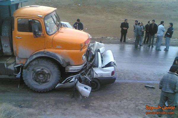 برخورد مرگبار سواری با کامیون
