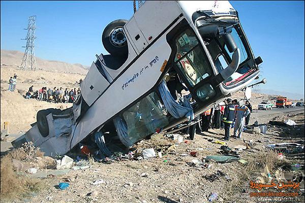 برخورد شدید 2 اتوبوس در جاده مخصوص