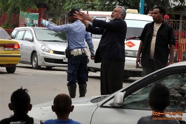 این نخست وزیر پلیس ترافیک شد+تصاویر