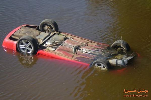 سقوط مرگبار خودرو به رودخانه